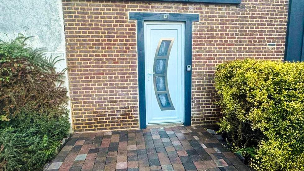 Duplex Cosy Avec Netflix & Amazon Prime Beauvais Exterior foto