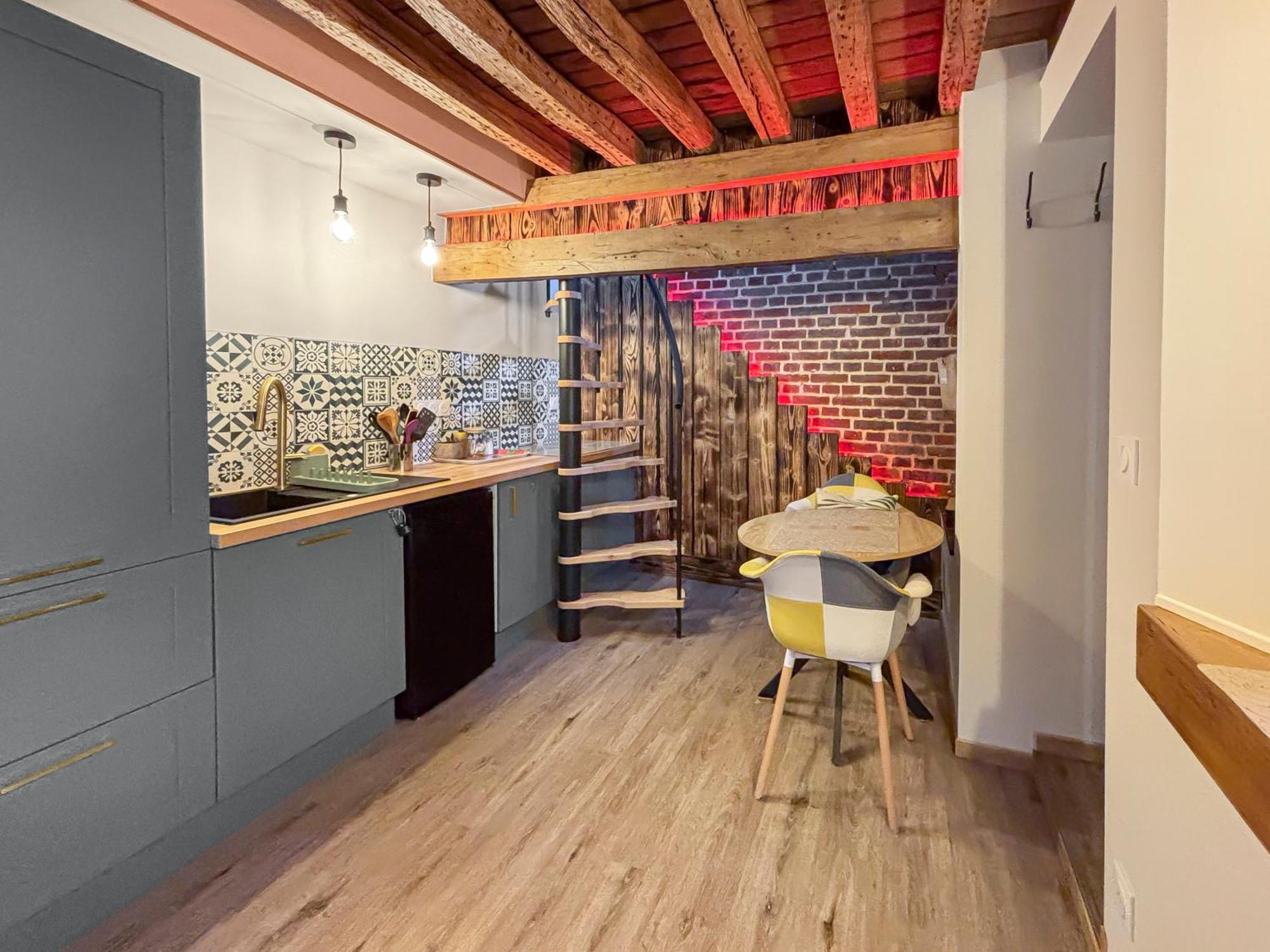 Duplex Cosy Avec Netflix & Amazon Prime Beauvais Exterior foto